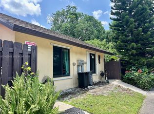 Carriage Hills, Hollywood, FL 33024