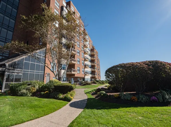 1 Seal Harbor Rd APT 601, Winthrop, MA 02152