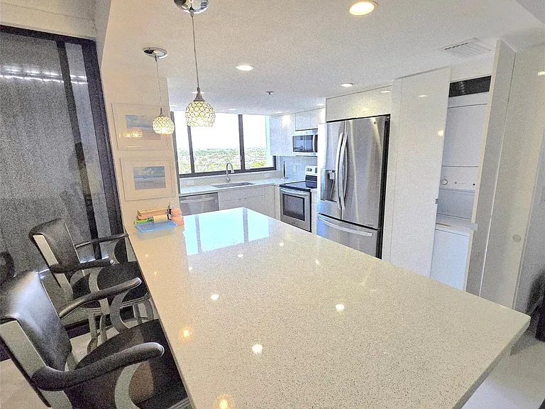 1631 S Ocean Blvd #1006 — Photo 14