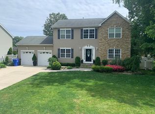 653 Nottingham Ct, Toms River, NJ 08753