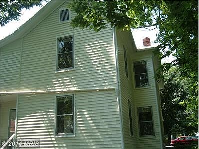 Exterior (Rear)