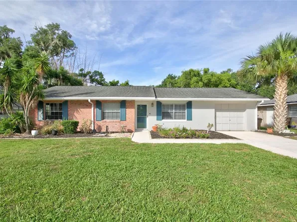 3000 Laurel Dr, Mount Dora, FL 32757