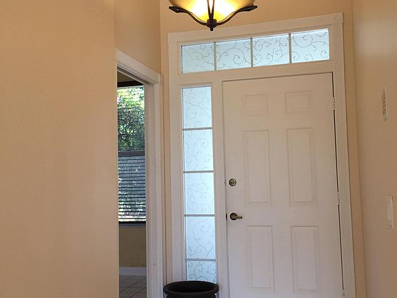 2nd image of 149 NW Bentley Cir