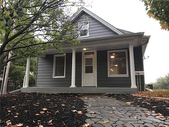 3rd image of 2125 Ashland Ave
