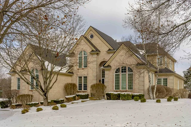 2464 Legacy Dr photo 1