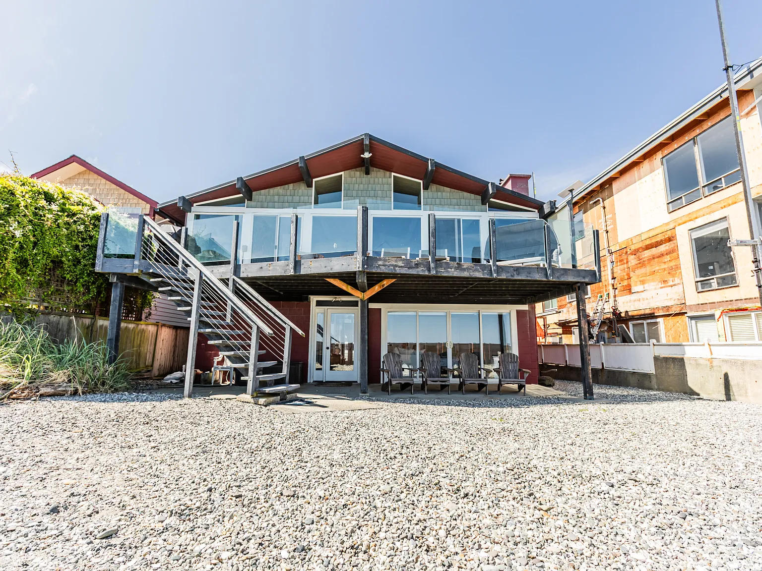 The Coastal Cottage - Seasonal Rental — Photo 4