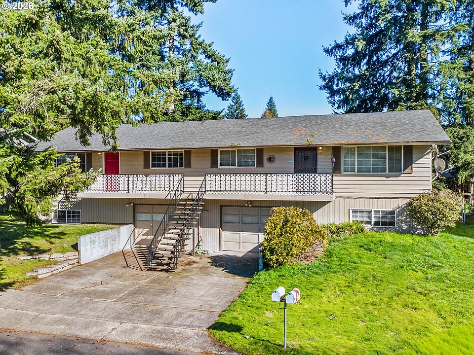 1st image of 813 NE 106th Ave