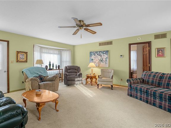 4th image of 31541 Lakewood Beach Rd