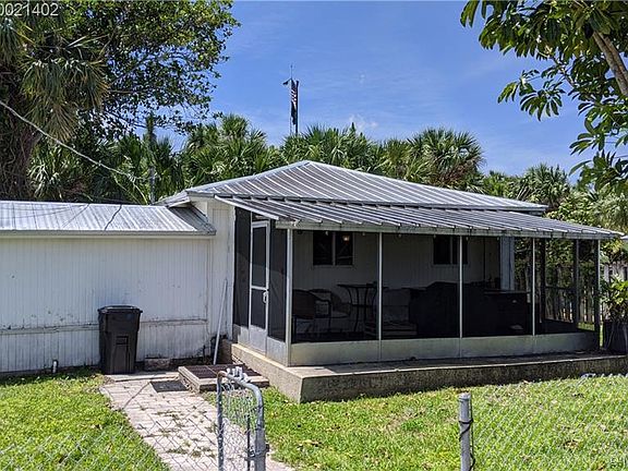 5th image of 3550 SW Saint Lucie Shores Dr