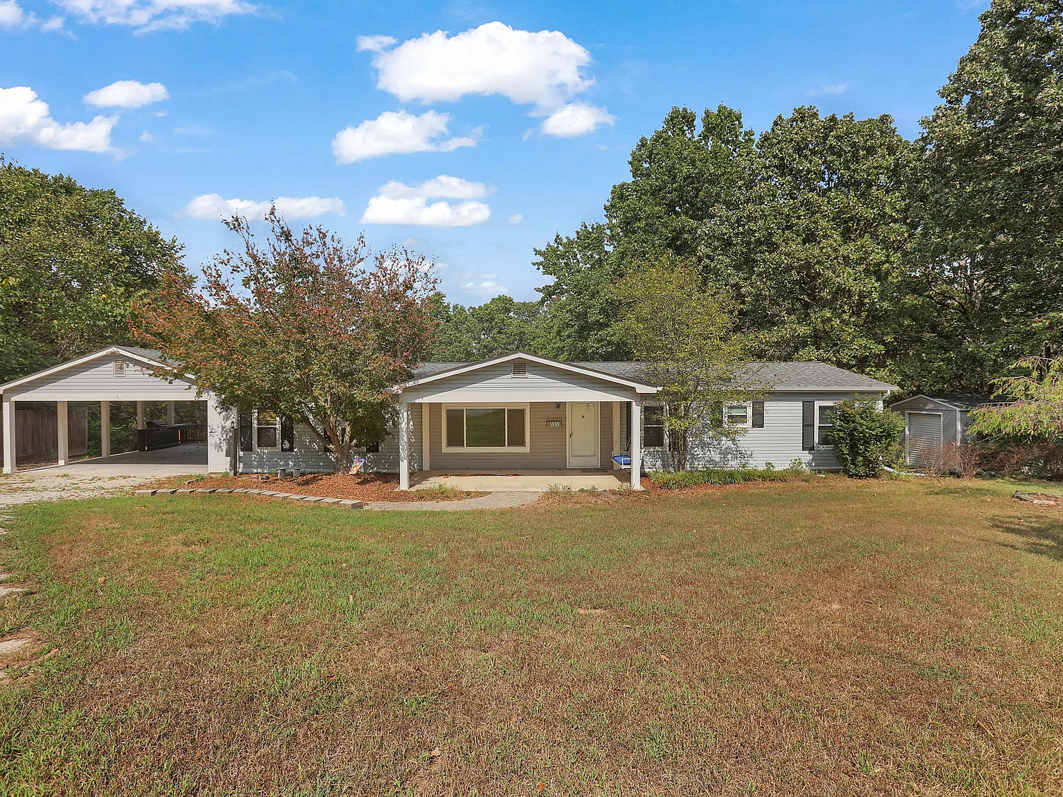 4 bed, 2000 sqft, $2,100 — Photo 1