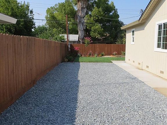 3rd image of 3751 Lusk Dr