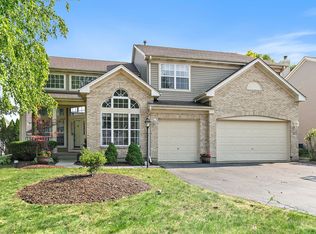 1871 Cooper Ln, Algonquin, IL 60102