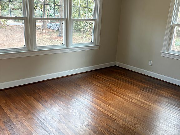4th image of 536 Cavalier Dr