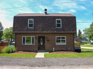 9065 Oak St, Pittsburgh, PA