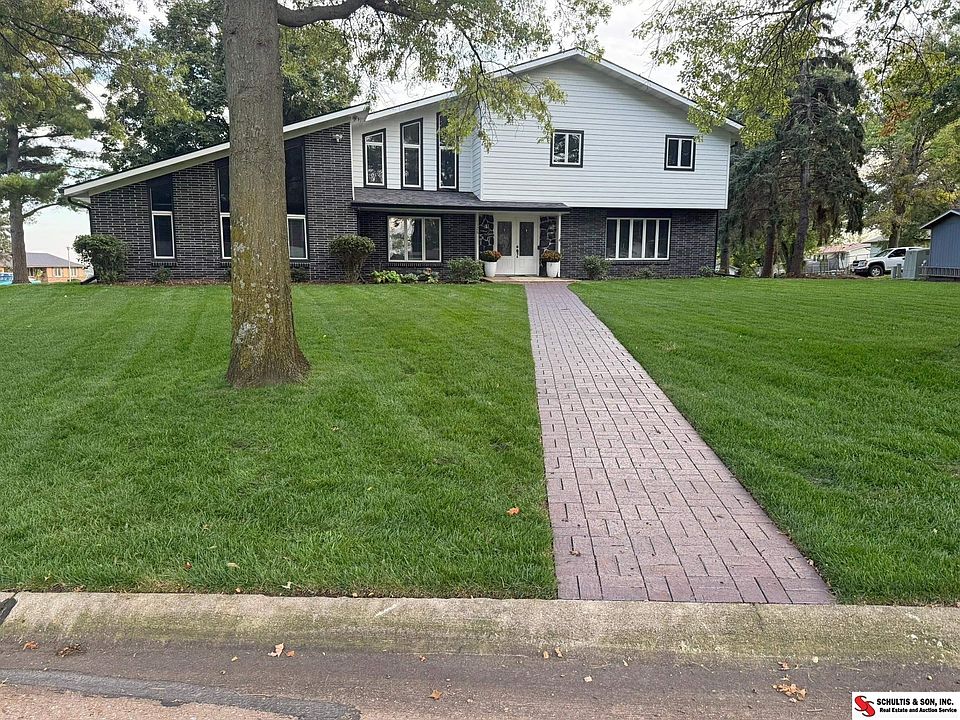 1st image of 1320 11th St