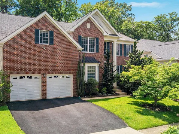 12221 Harbor Town Cir, Fairfax, VA 22033