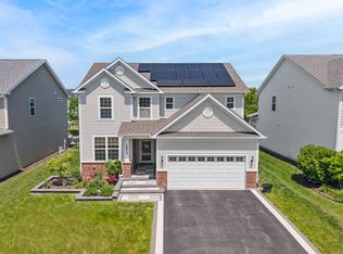 2531 Basin Trail Ln, Naperville, IL 60563