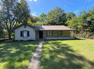 402 Oaklawn St, Fort Valley, GA 31030