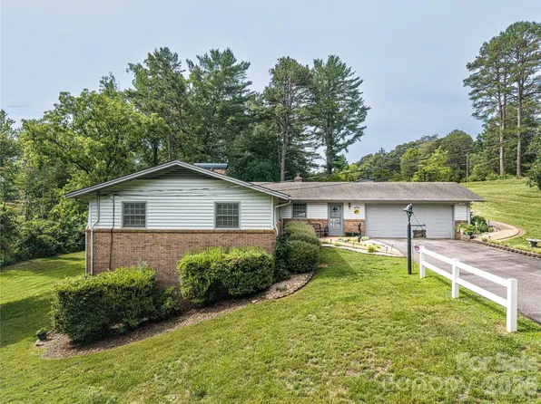 2234 Kool Park Rd NE, Hickory, NC 28601