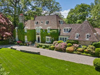 105 Woodside Dr, Greenwich, CT, 06830