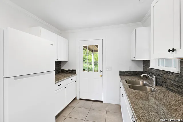 418 McDougal Ave — Photo 11
