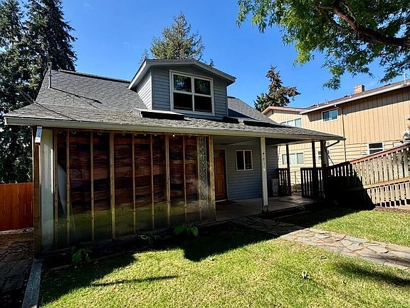 3rd image of 3029 31st Ave W