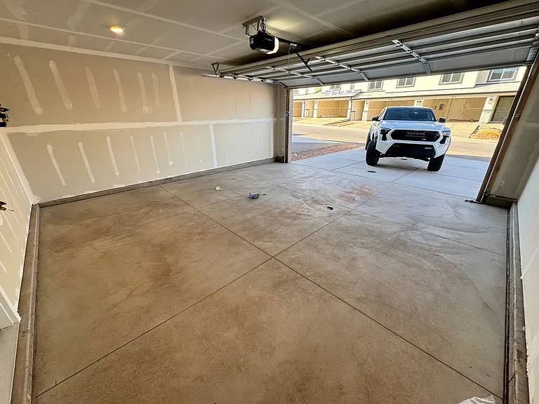 2814 E Fireweed Ln — Photo 14