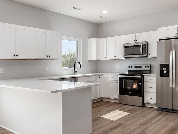 5th image of 475 Walters Way
