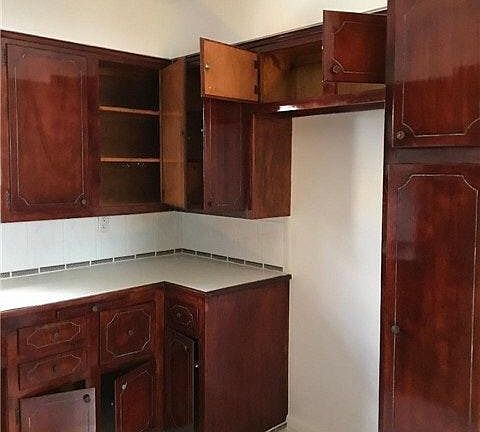 3rd image of 7110 Penelope Ave #2