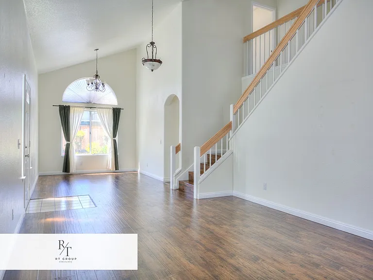 2154 Saddleback Dr — Photo 4
