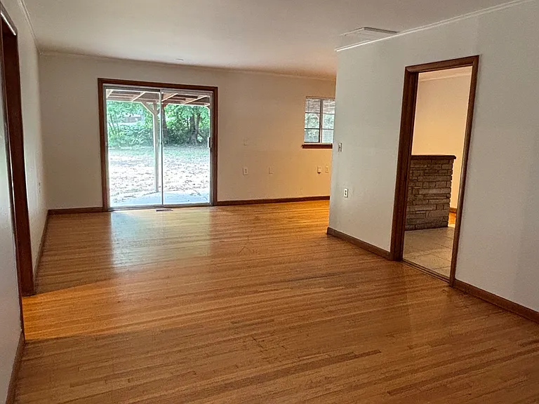 852 N Xenophon Ave — Photo 5