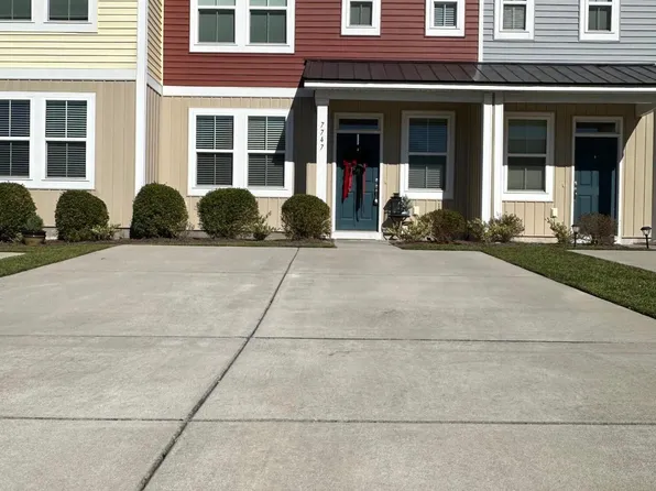 7747 Montview Rd, North Charleston, SC 29418