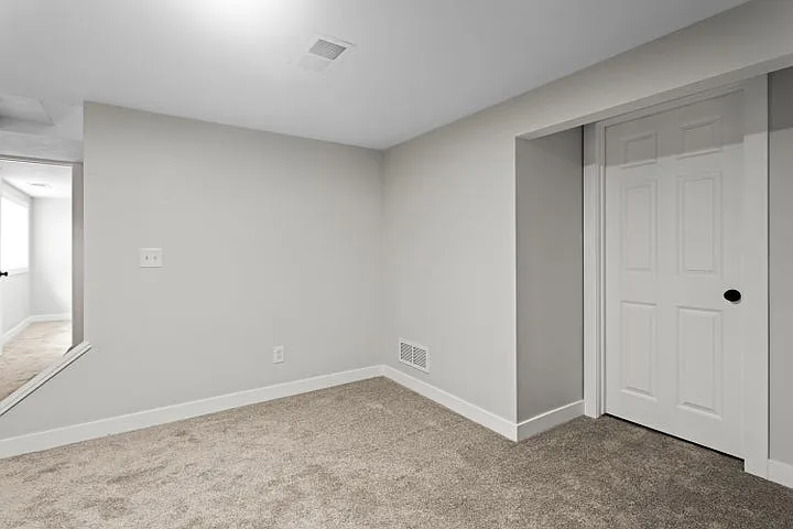3276 Lombard St SW — Photo 18