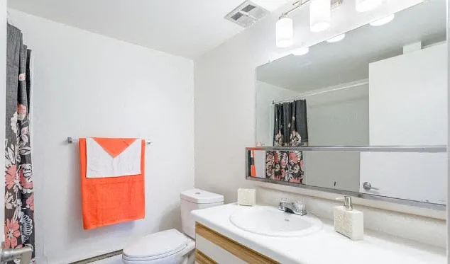 Dearborn View Apartments - Inkster, MI — Photo 9