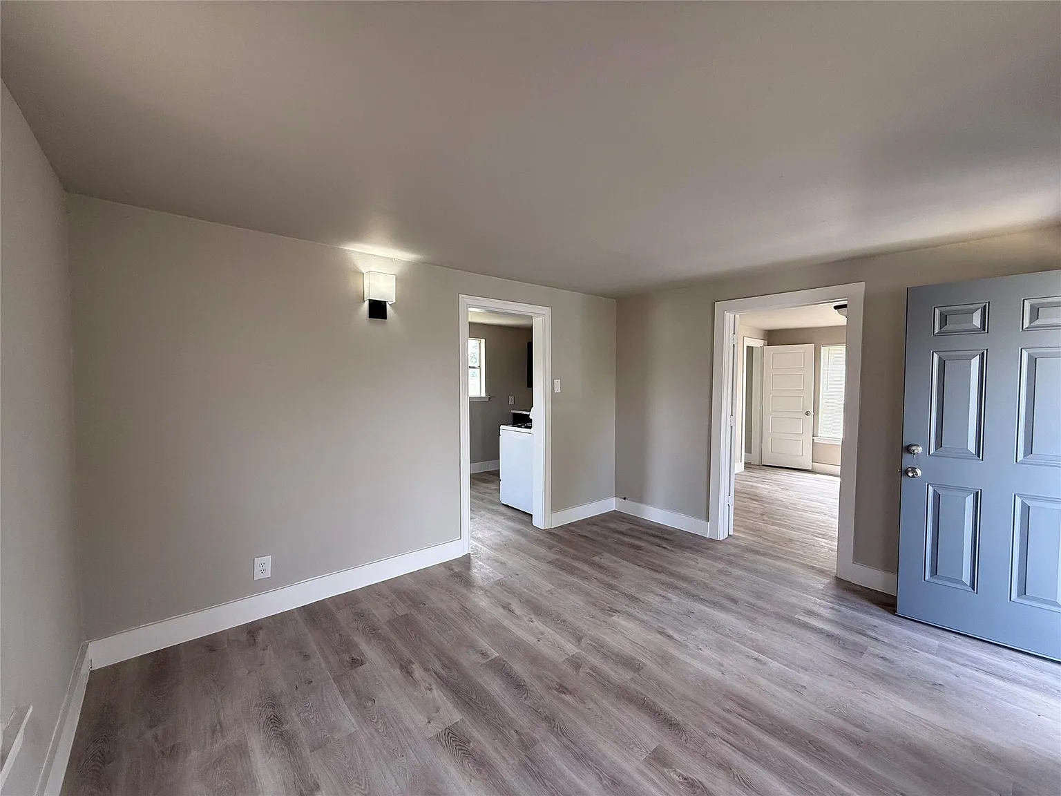 1 bed, 1.0 bath, 660 sqft, $1,100 — Photo 2