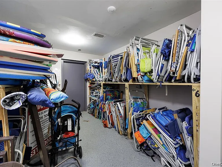 420 Shore Rd #1F — Photo 17