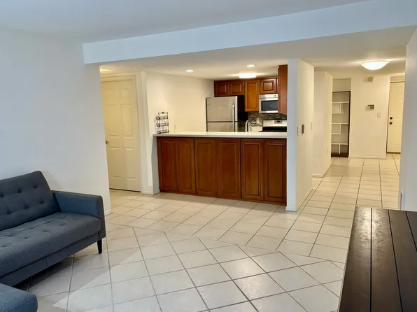 520 2nd Ave W APT D, Seattle, WA 98119