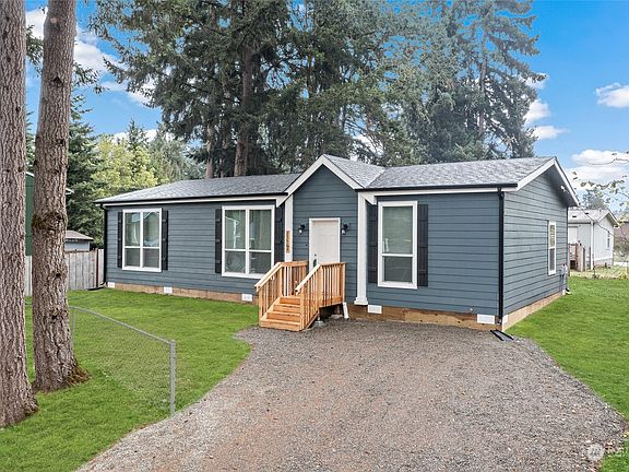 2nd image of 25509 32nd Avenue E