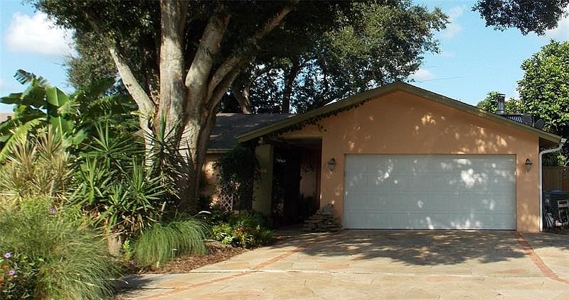 1st image of 1166 Brook Dr W