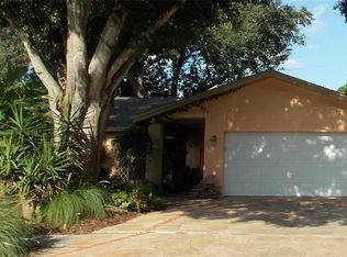 1166 Brook Dr W, Dunedin, FL 34698