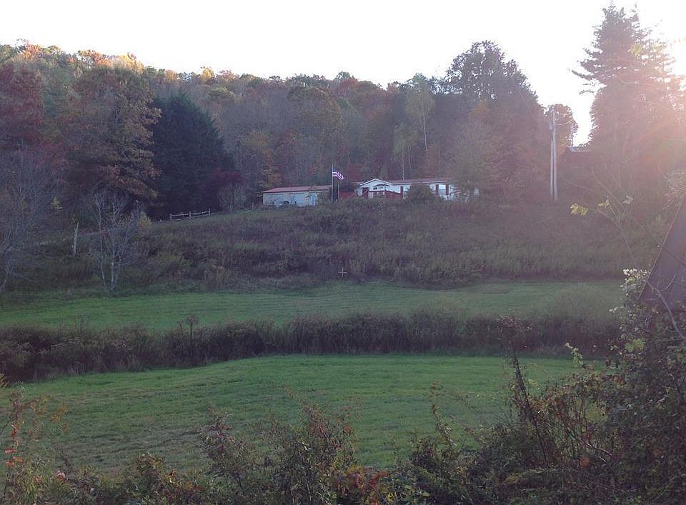 1st image of 36 Triangle Rd