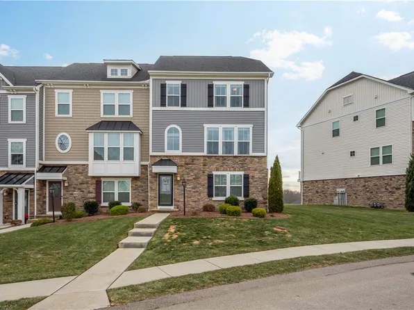 4060 Overview Dr, Canonsburg, PA 15317