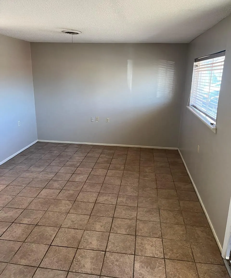 1 bed, 750 sqft, $925 — Photo 3