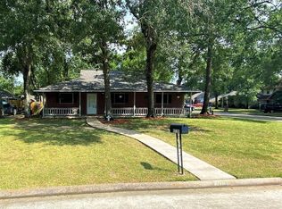 9739 Cherokee St, Baytown, TX 77521