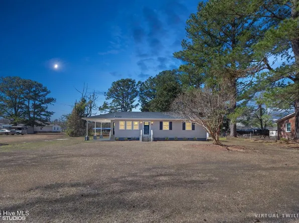 94 Nixon Avenue, Rocky Point, NC 28457