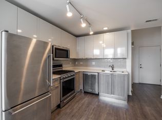 931 W Dakin St #301, Chicago, IL 60613