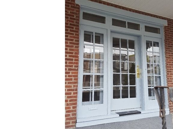 3rd image of 4924 Ella St