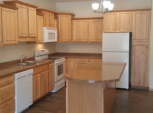 1412 Green Bay St, Onalaska, WI 54650