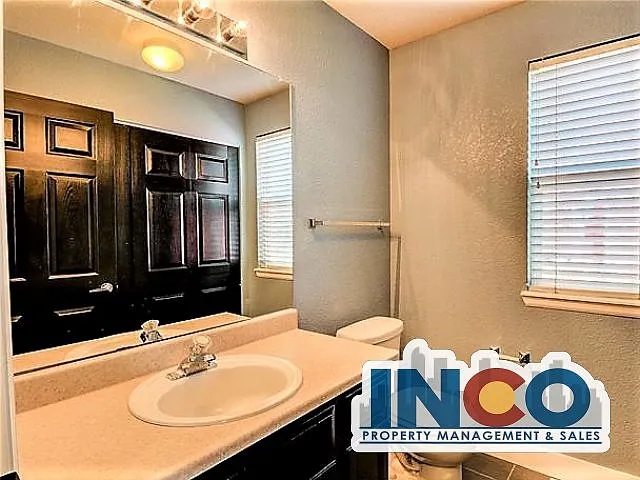 15576 Olmsted Pl — Photo 23