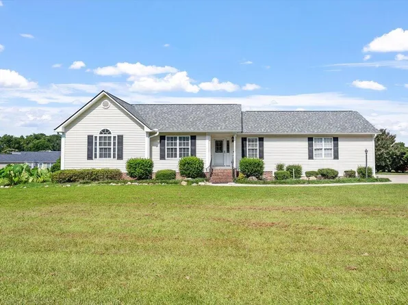 1352 Smith Rd, Smithfield, NC 27577